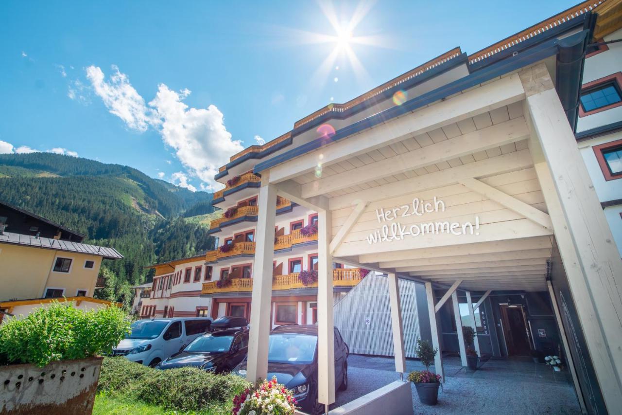 Jufa Alpenhotel Saalbach 외부 사진