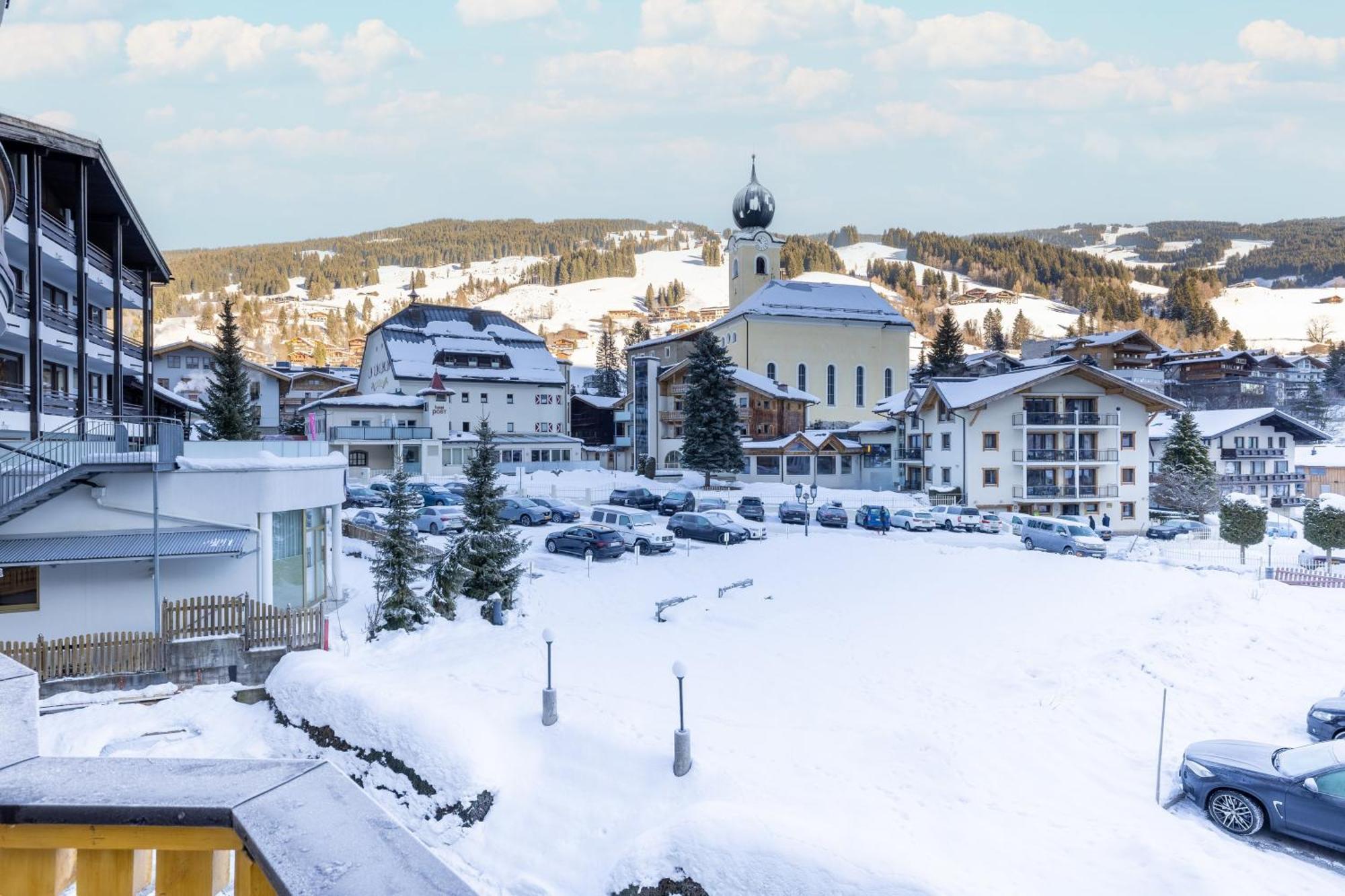 Jufa Alpenhotel Saalbach 외부 사진